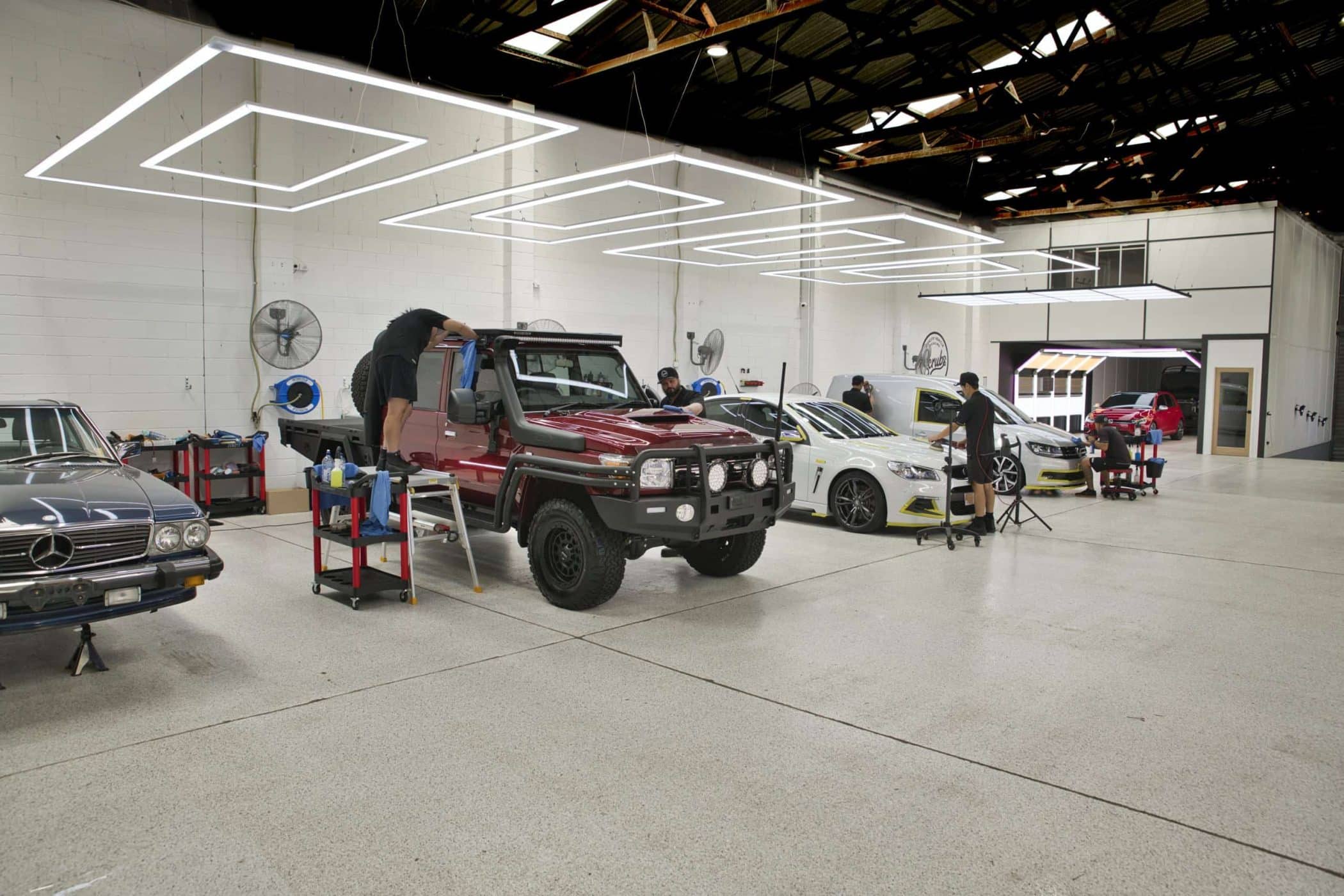 Car Detailing Mobile & Studio Scrubs Car Detailing